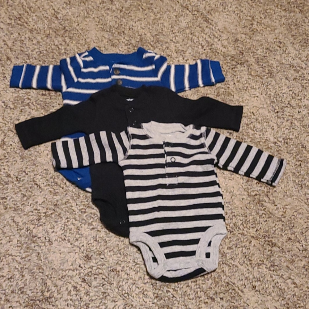 Carters Newborn clothing